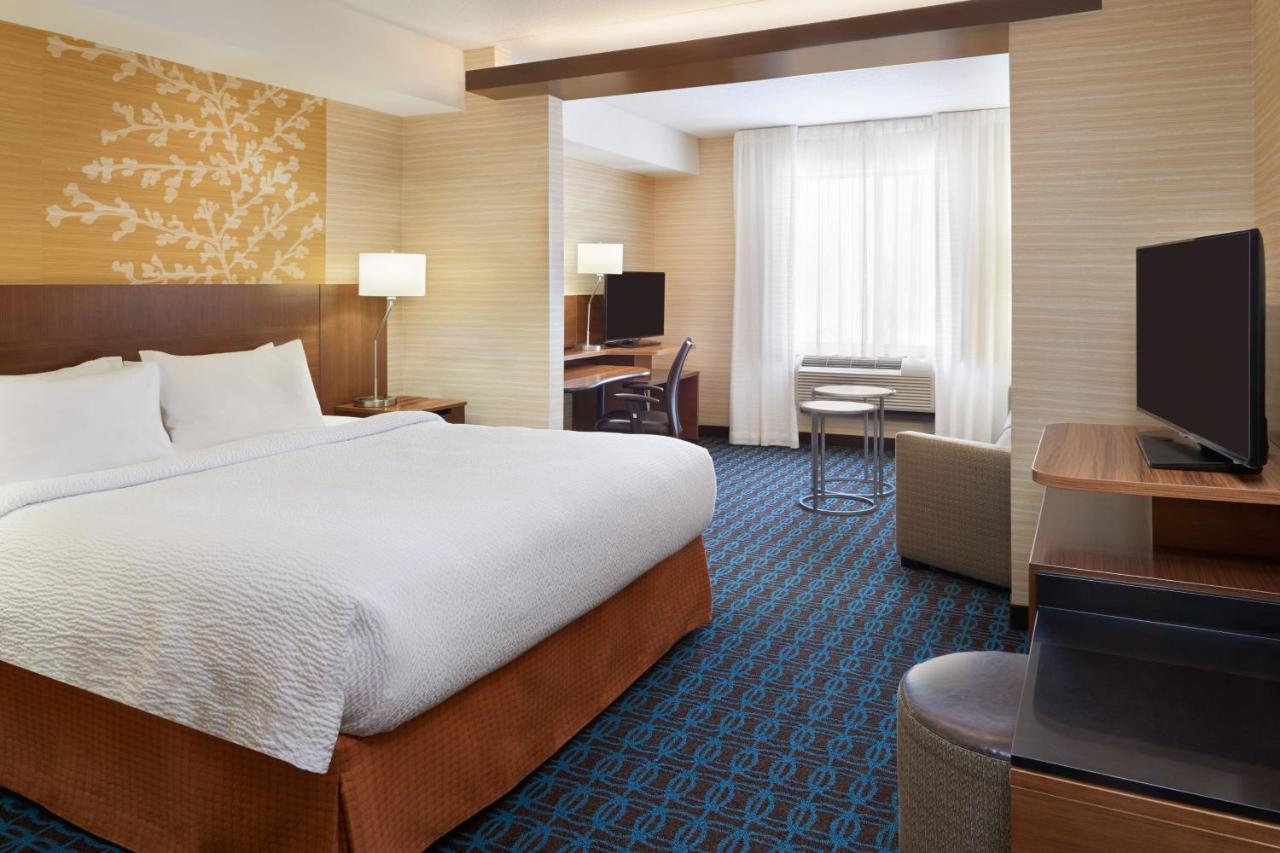 Fairfield Inn & Suites By Marriott בארי מראה חיצוני תמונה