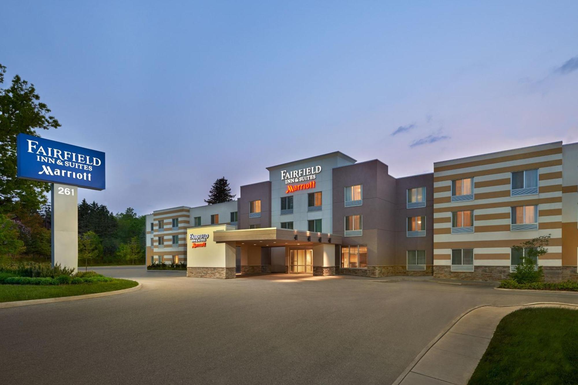 Fairfield Inn & Suites By Marriott בארי מראה חיצוני תמונה