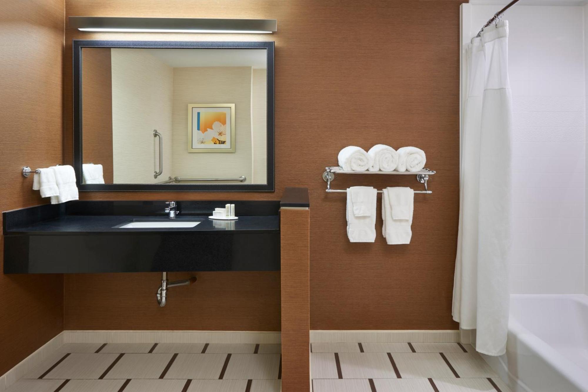 Fairfield Inn & Suites By Marriott בארי מראה חיצוני תמונה